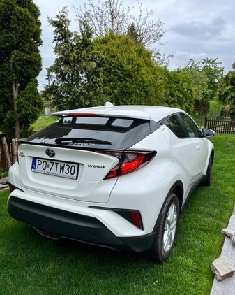 Toyota C-HR cena 97000 przebieg: 27000, rok produkcji 2020 z Poznań małe 211